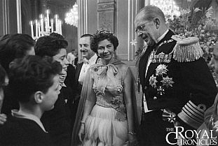 Ιούνιος 1956: Οι βασιλείς Παύλος και Φρειδερίκη πραγματοποιούν επίσημη επίσκεψη στη Γαλλία