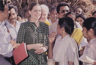 Η φιλανθρωπική αποστολή της πριγκίπισσας Ειρήνης στην Ινδία