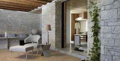 1367913805-amanzoe3_750x500