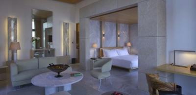 1367913811-amanzoe9_750x500