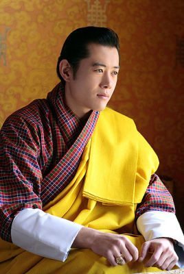 403px-King_Jigme_Khesar_Namgyel_Wangchuck_(edit)