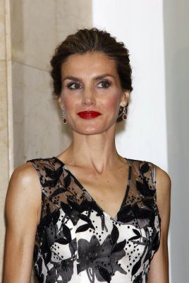 king-felipe_queen-letizia_magrit_makeup_1200x1200@1.5x