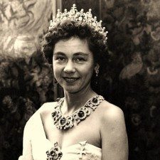 Η διαμαντένια τιάρα της βασίλισσας Φρειδερίκης