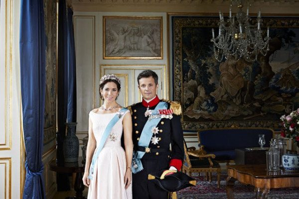 New-photos-of-the-Crown-Princely-Couple-1