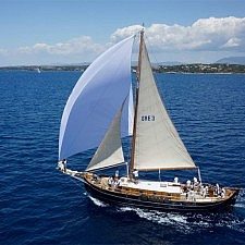 Η «ΑΦΡΟΕΣΣΑ» θα συμμετάσχει στο Spetses Classic Yacht Regatta 2015