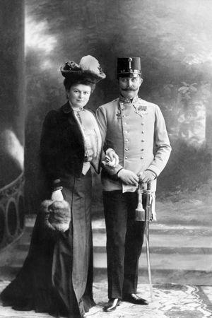 FRANZ FERDINAND AND SOPHIE.jpg 1