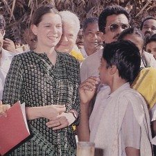 Η φιλανθρωπική αποστολή της πριγκίπισσας Ειρήνης στην Ινδία
