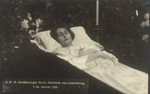 deathbed maria adelaida